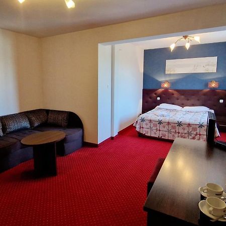 Pod Lipami Hotel Bystra  Luaran gambar