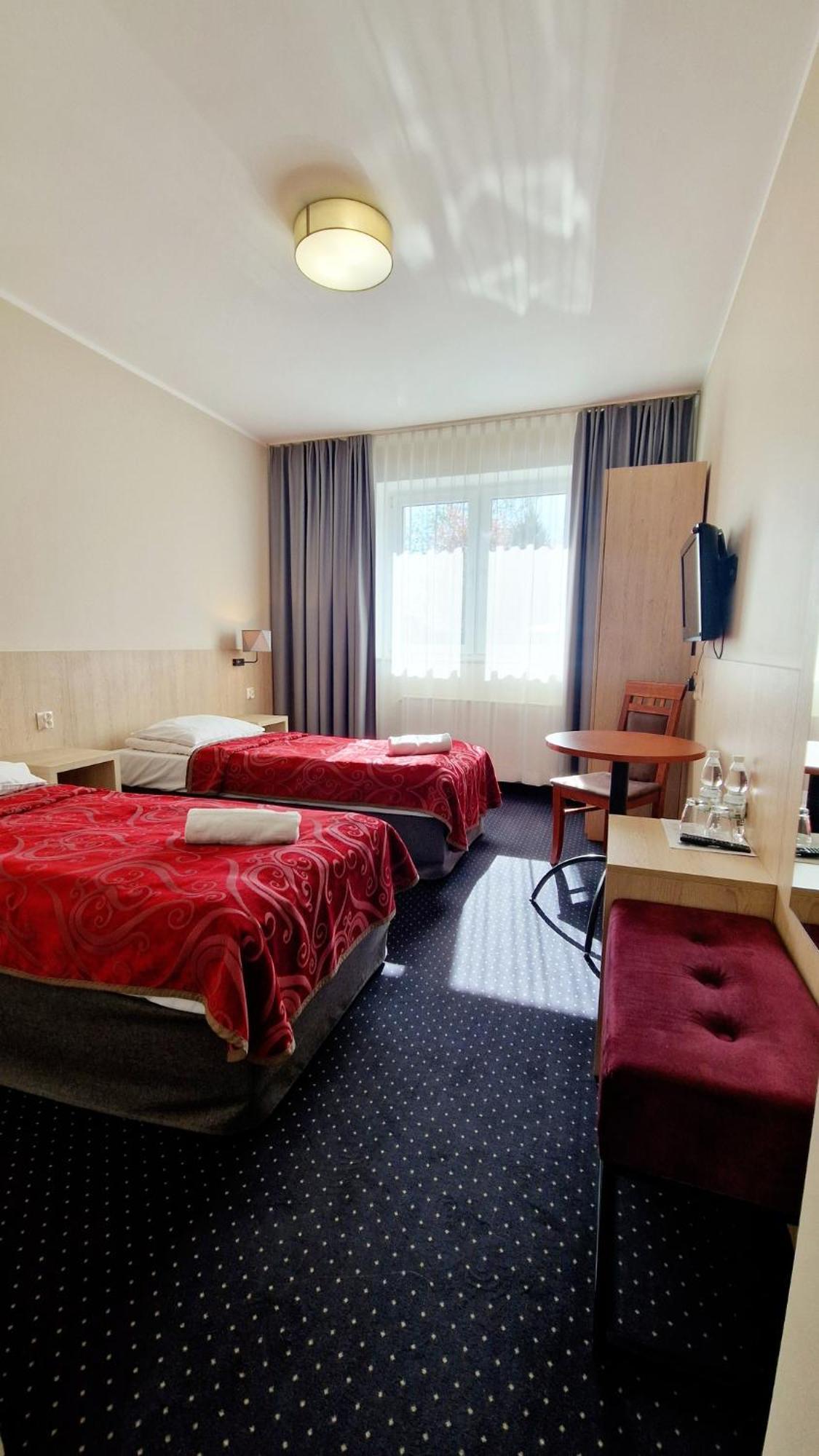 Pod Lipami Hotel Bystra  Luaran gambar
