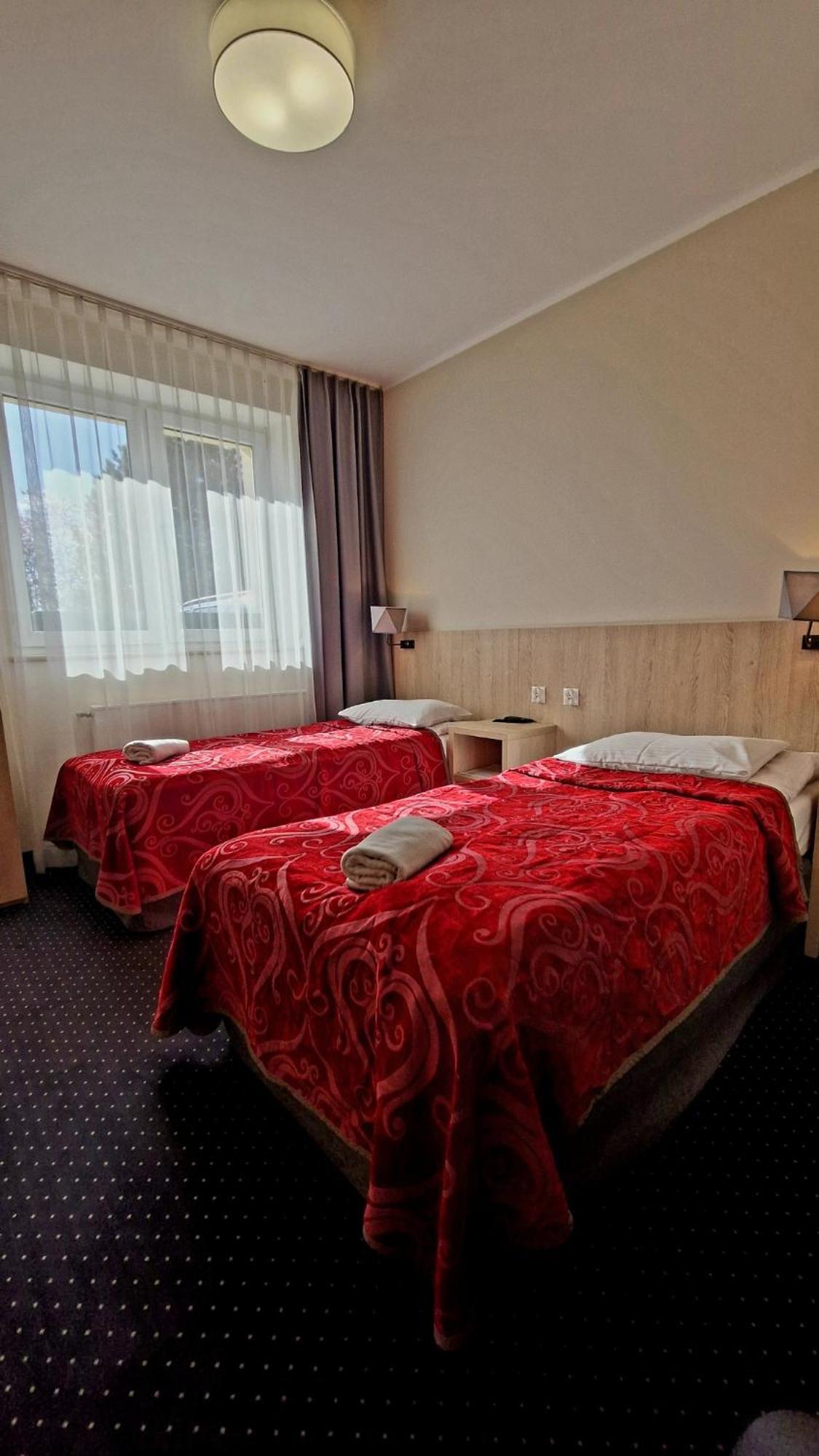 Pod Lipami Hotel Bystra  Luaran gambar