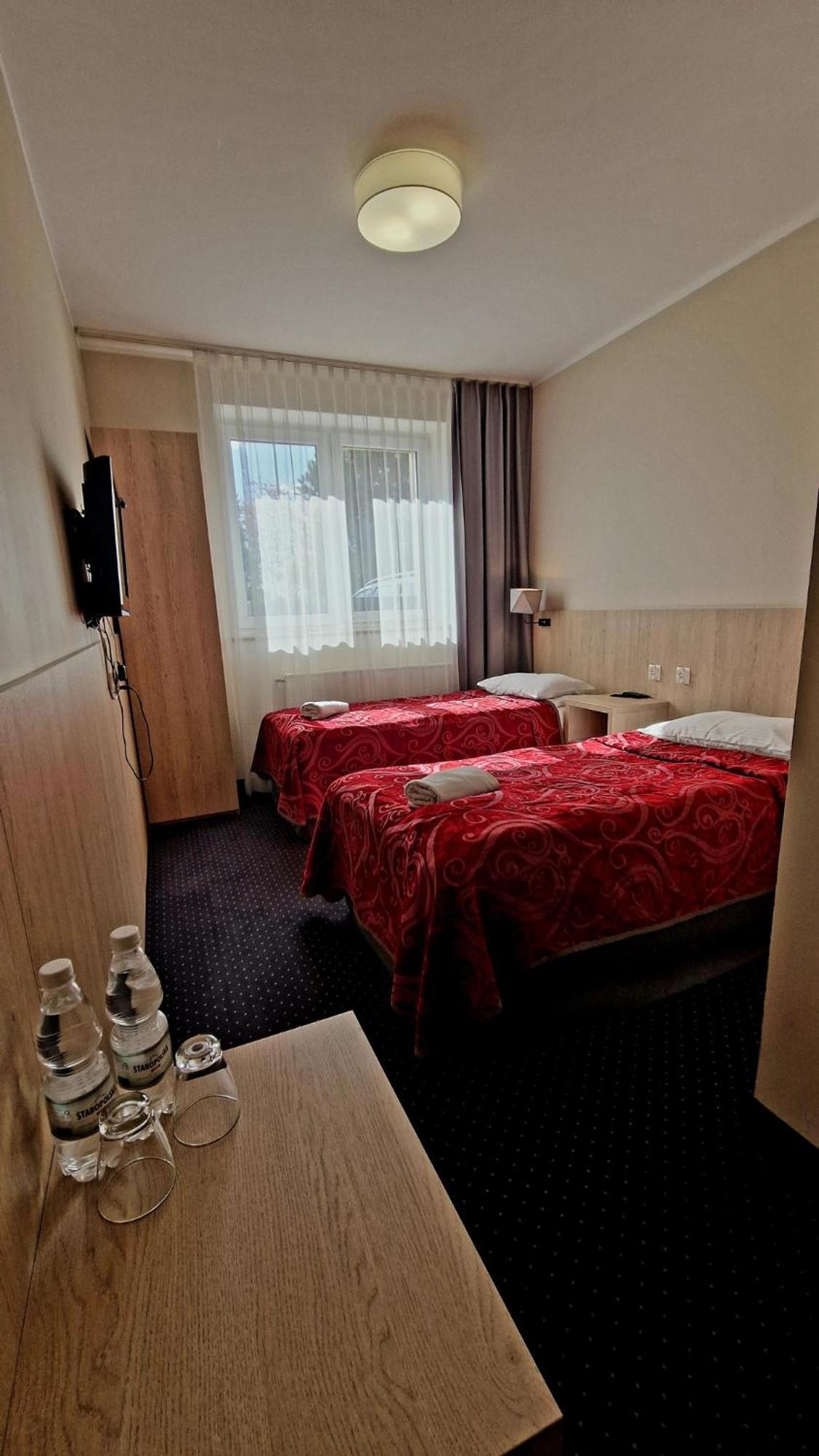 Pod Lipami Hotel Bystra  Luaran gambar